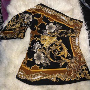 One Sleeve Cache Top
